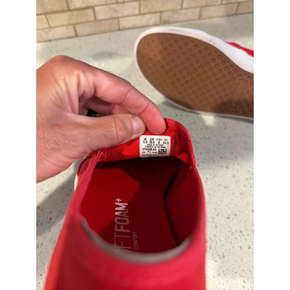 Puma Bari Cat Slip On Shoes‎ Red Womens Size 8 Sneakers